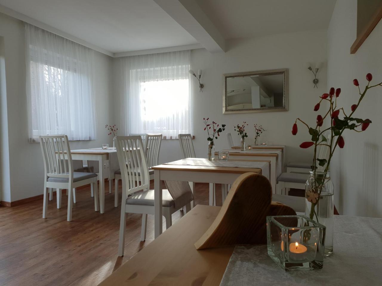 Bed And Breakfast Mittelkaernten Althofen  エクステリア 写真